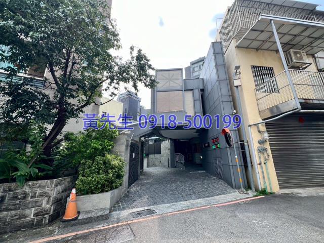 台中豐原透天法拍-3